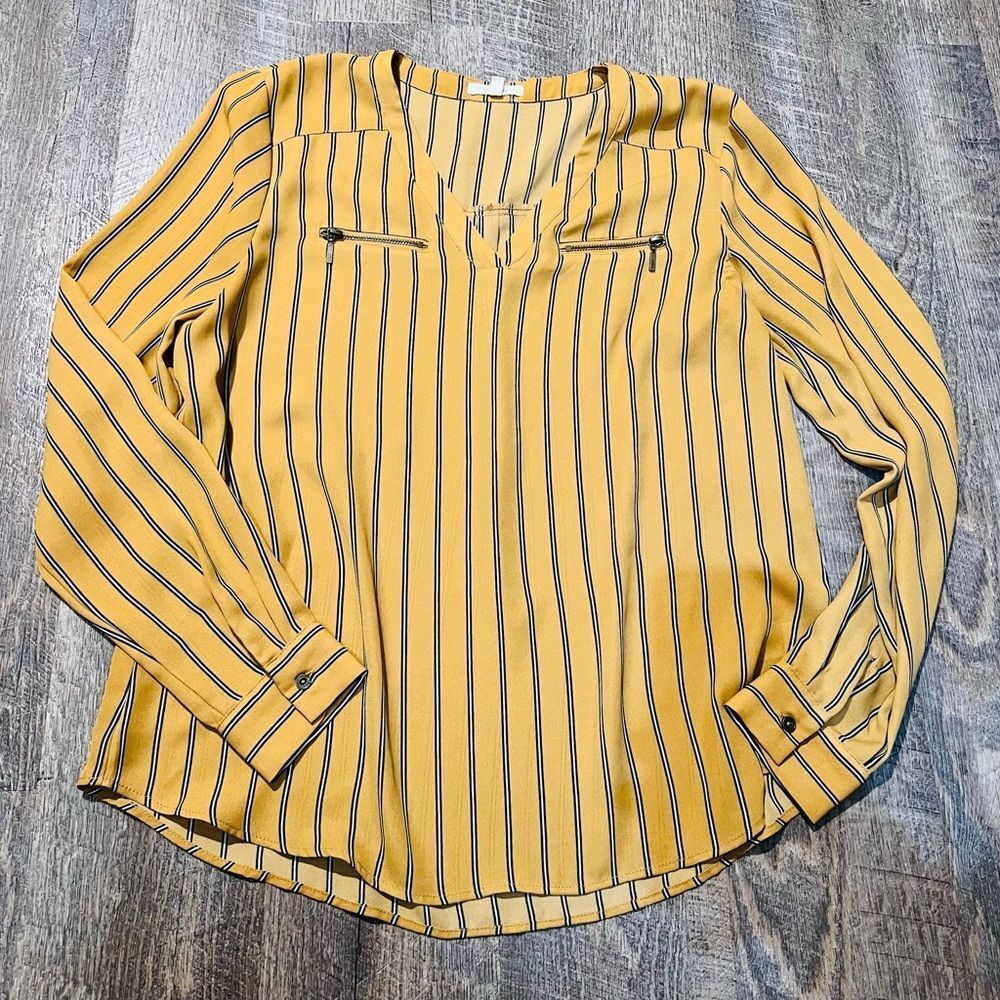 Maurices Women's Medium Mustard Yellow Striped Blouse Zip Pocket Size Top Shirt - Picture 2 of 8